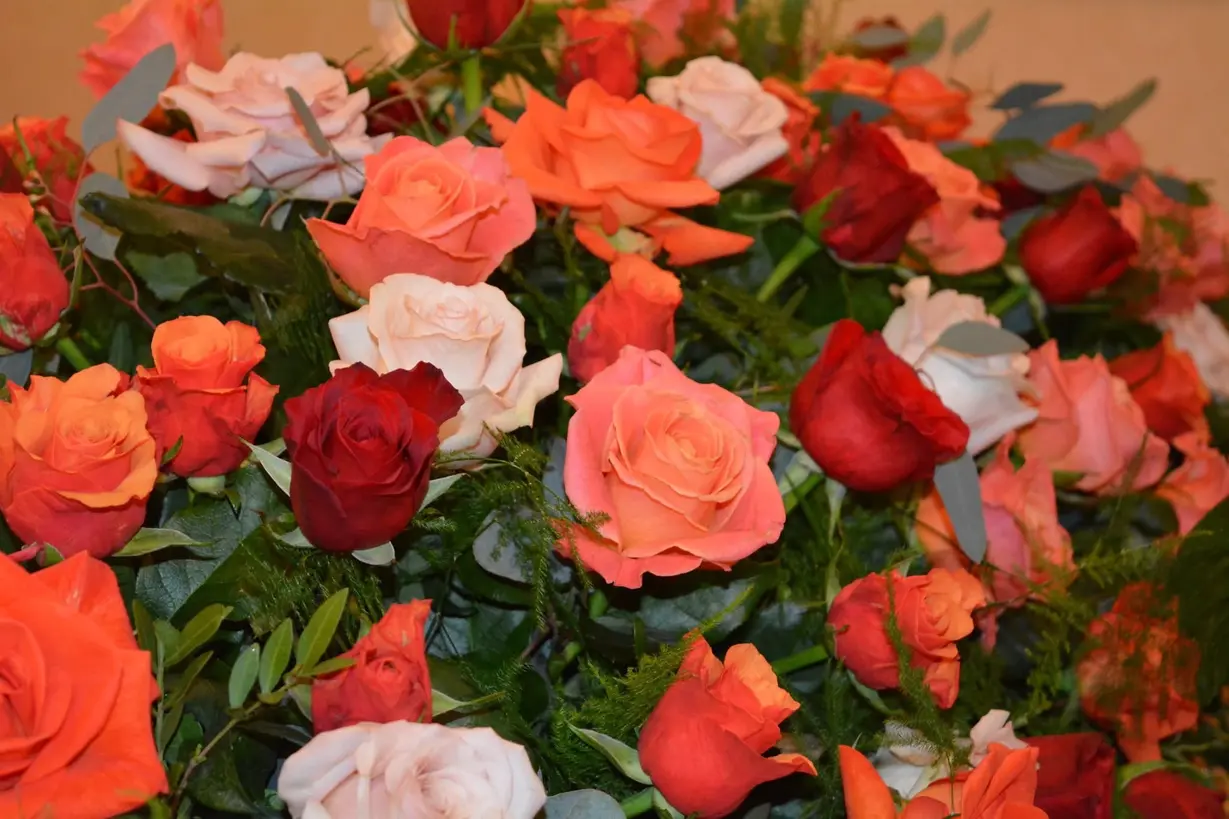 McLellan Funeral Directors - Beautiful roses arrangement symbolising care and attention to detail