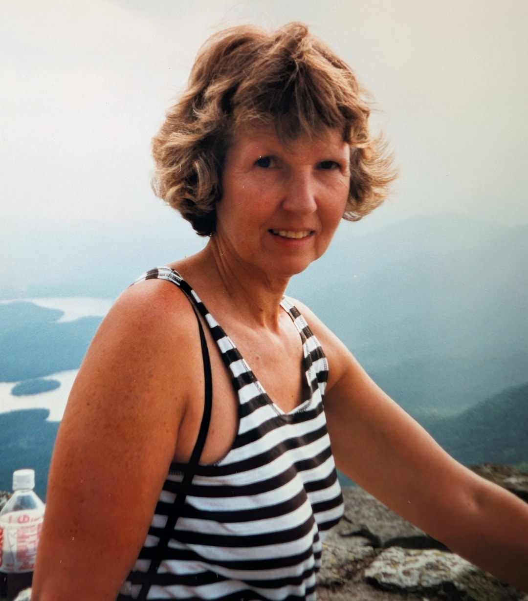 McLellan Funeral Directors - Funeral notice image for Sheila Stewart